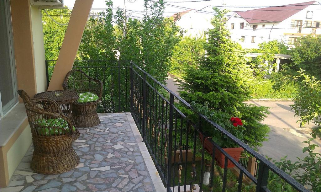 Pensiunea Casa Johnelly Costinesti Exterior photo